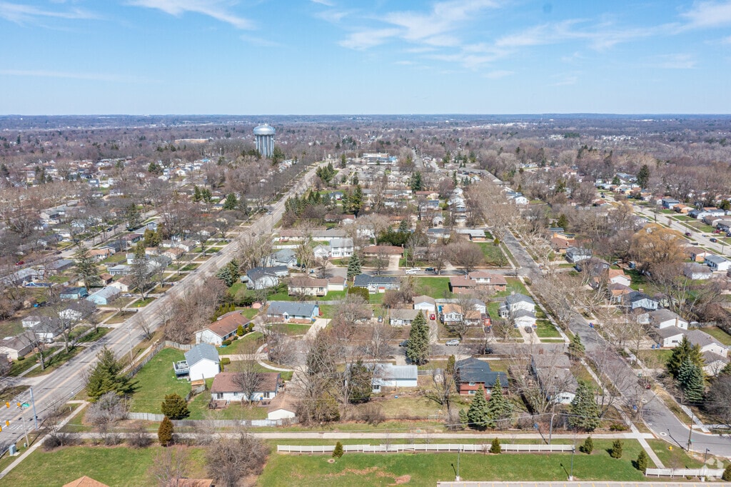 About Auburn Hills Schools, Demographics, Things to Do