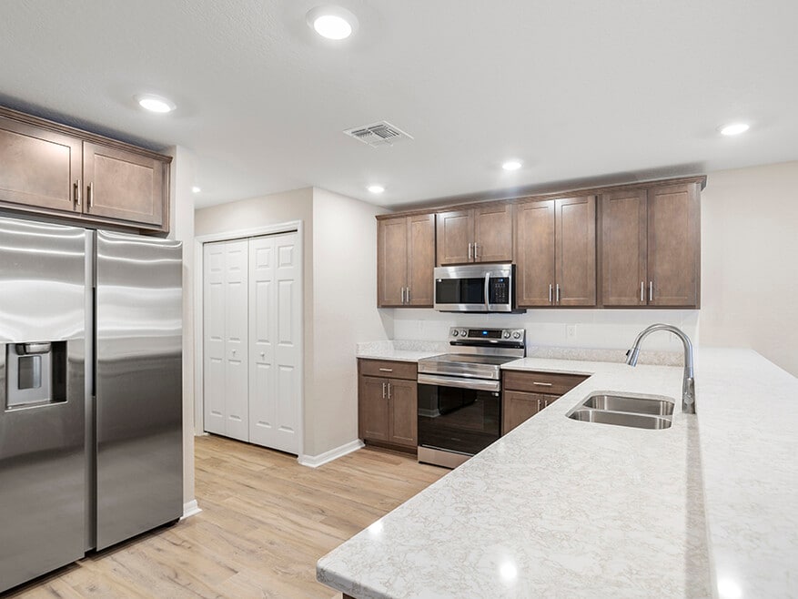 290 Chesapeake Dr, St. Cloud, FL 34771 - photo 1