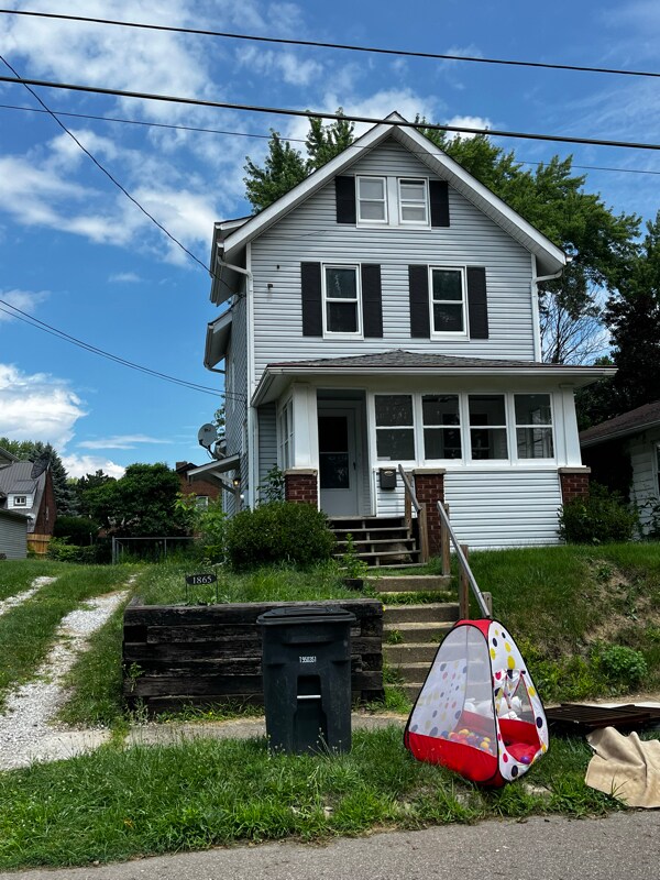 1865 Shaw Ave, Akron, OH 44305