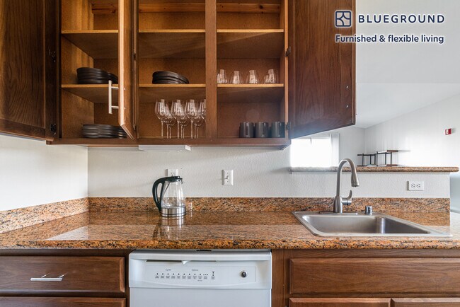 20647 Forge Way unit FL2-ID459, Cupertino, CA 95014 - photo 7