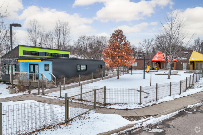 Cornerstone Montessori Elementary School has 138 students in grades K-6th.