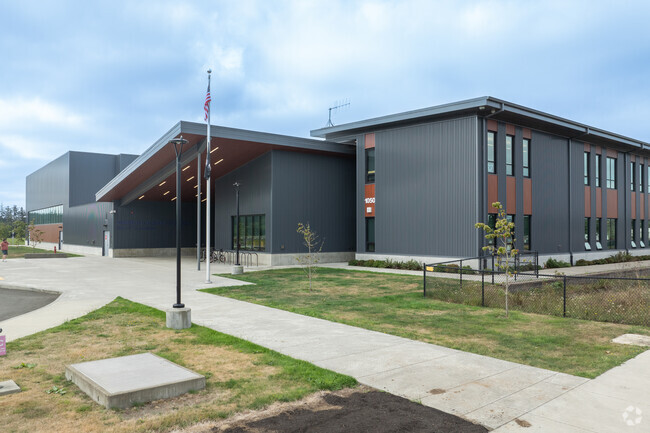 a public school in Warrenton OR.