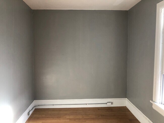 4033 Saint Clair Ave unit UW, Cleveland, OH 44103 - photo 2