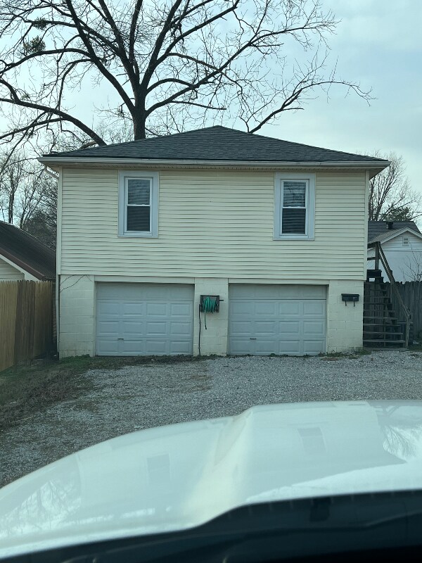 611 N Race St unit Garage, Glasgow, KY 42141 - photo 1