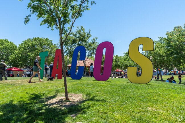 The AV Taco Festival packs Poncitlán Square in East Palmdale.