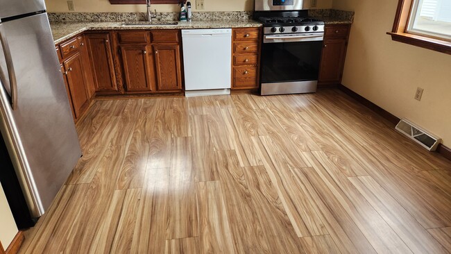 Large country kitchen
