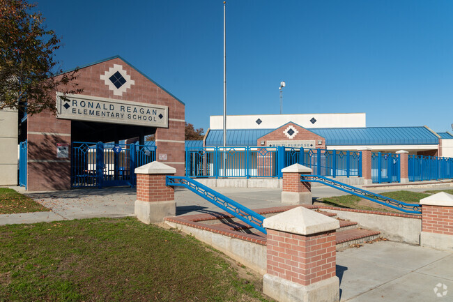 Ronald Regan Elementary serves K - 6th grades in Bakersfield, CA.