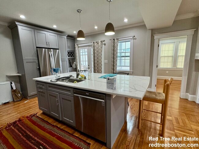 68 Manet Rd unit 1, Chestnut Hill, MA 02467 - photo 5