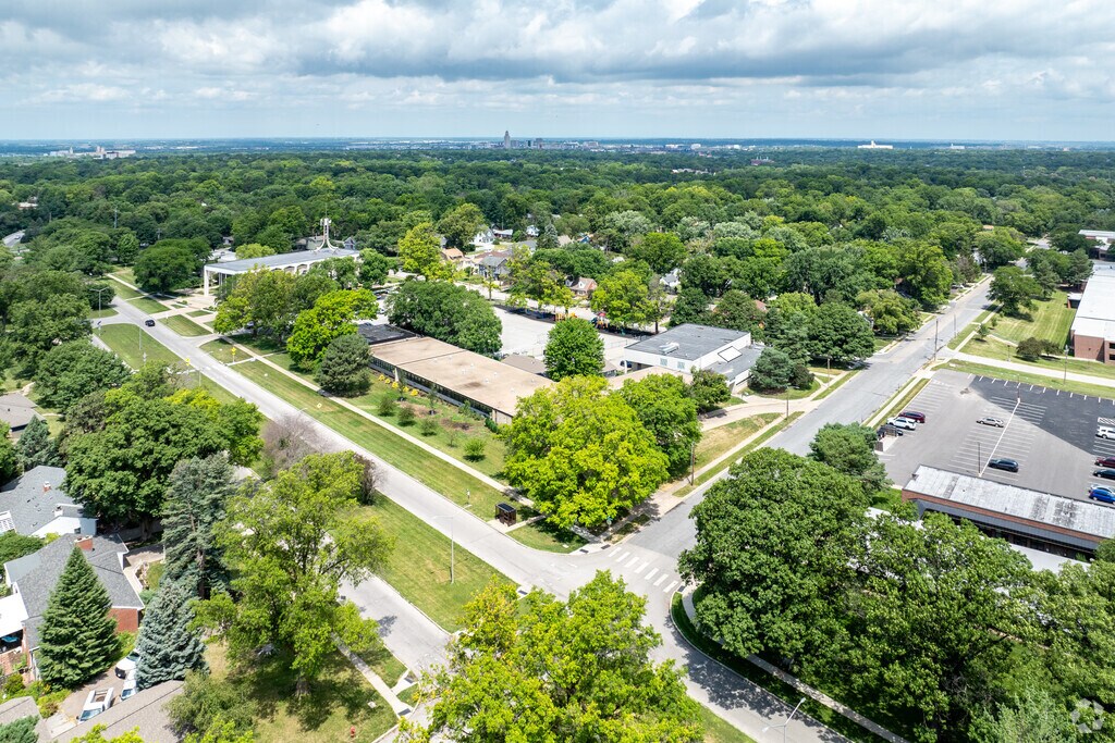 Cathedral of the Risen Christ School is located in the Greater South neighborhood.