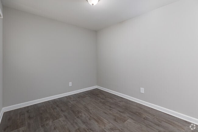 1BR, 1BA - 727SF - Dining Room