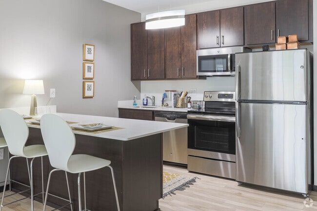 1BR, 1BA - City Scape 1B