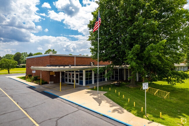 Bingham Elementary offers public education for students Kindergarten through 5th grades.