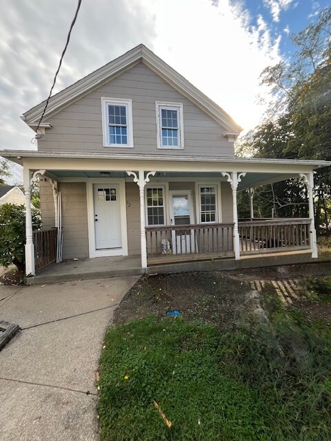 52 Wareham St, Middleboro, MA 02346