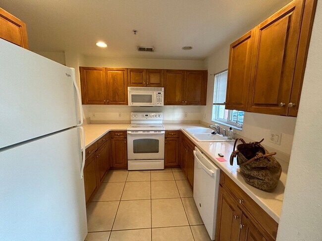 9410 Ivy Brook Run, Fort Myers, FL 33913 - photo 3