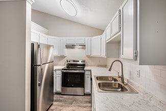 318 S Scientific St, High Point, NC 27260