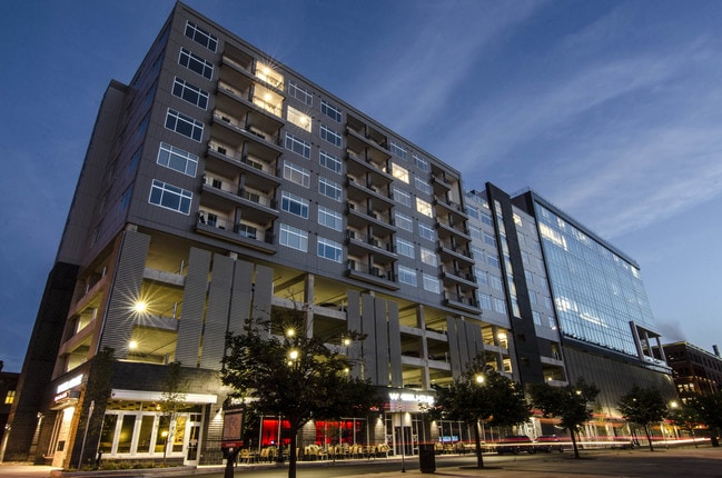 Arena Place Apartments, Grand Rapids, MI 49503 - photo 3