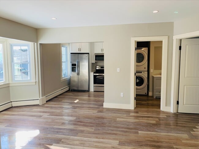 2015 Quechee Main St unit 4, Quechee, VT 05059 - photo 2