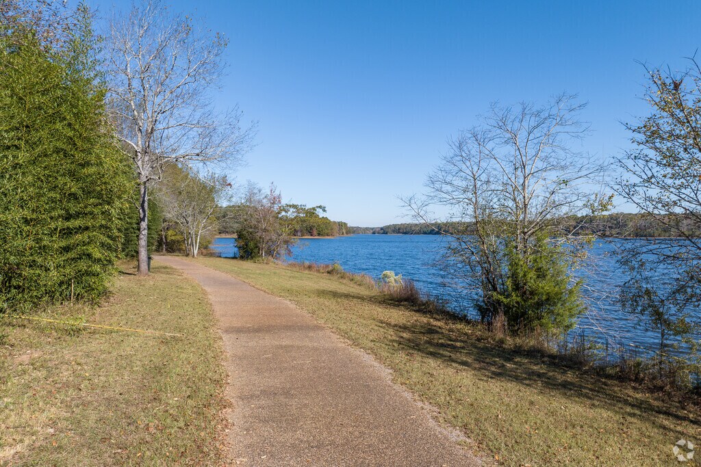 About Lake Horton Schools, Demographics, Things to Do