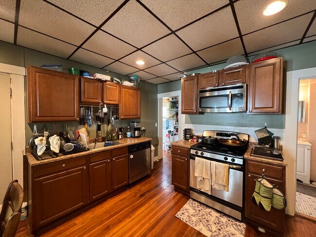 363 Beacon St unit 1, Somerville, MA 02143 - photo 4