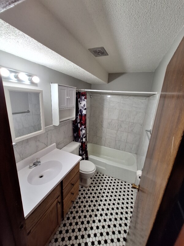 1676 English St unit 303, Saint Paul, MN 55106 - photo 5