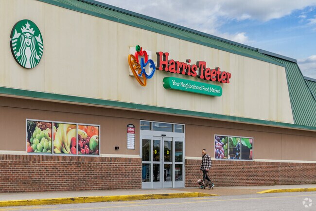 Willoughby locals love to stock up on groceries at Harris teeter.