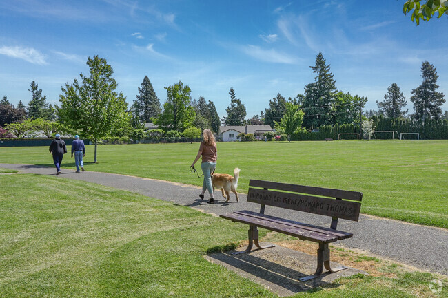 Enjoy the walking paths at Chapin Park in South End, Oregon City.