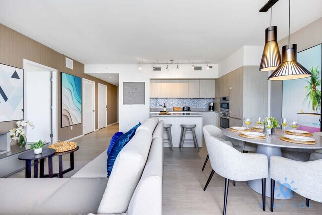 4112 Jimmy Buffett Mem Hwy unit ID1227206P, Hollywood, FL 33019 - photo 3