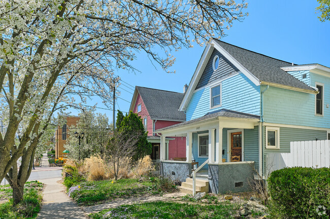 Lots tend to be smaller in Kerrytown than other Ann Arbor neighborhoods.