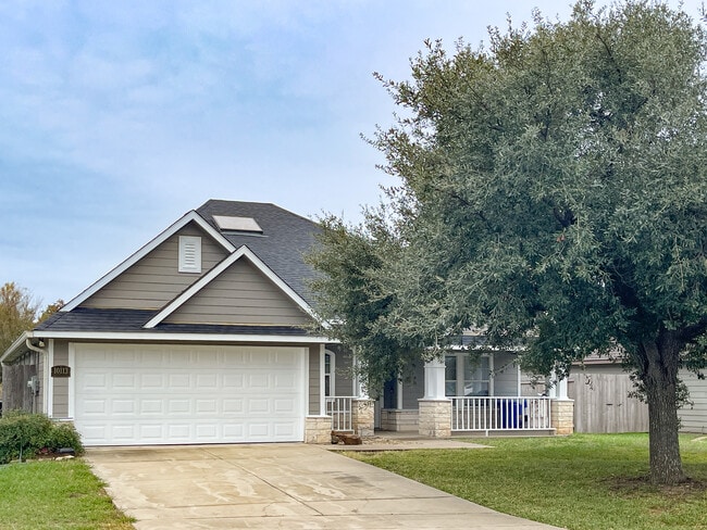 10113 Condor Loop, Waco, TX 76708 - photo 2