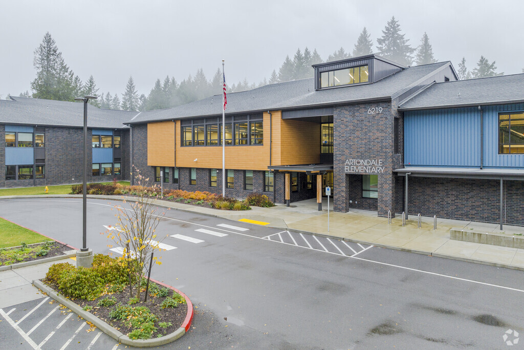Artondale Elementary School is a highly rated public school in Gig Harbor.