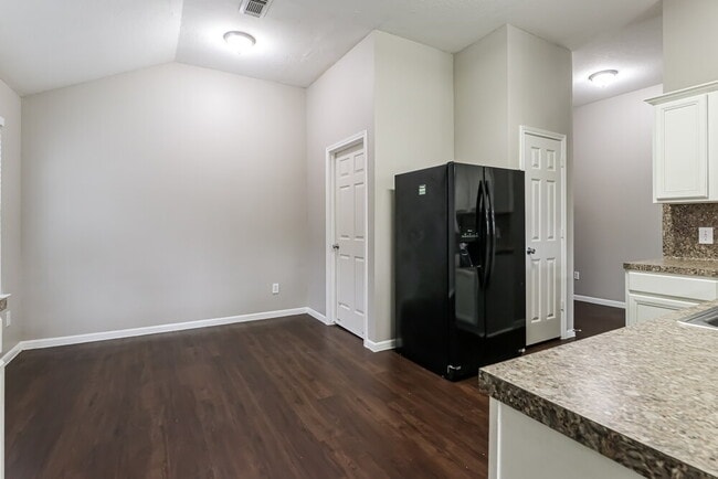 4918 Bryant Ridge Rd, Houston, TX 77053 - photo 6