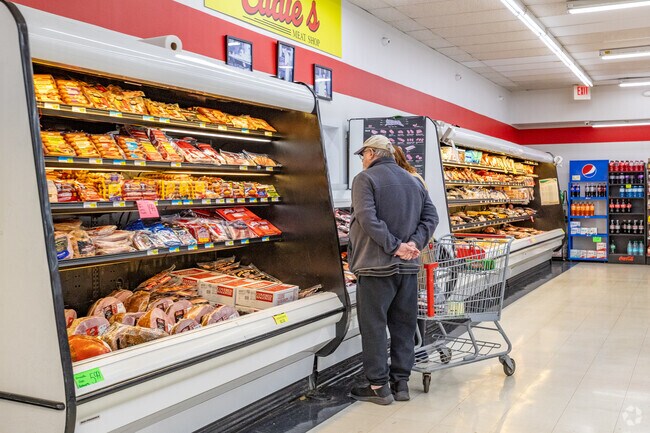 Franklin Food Market is a local grocer just to the south of Meadow View Addition.