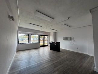 6630 S Crescent Blvd, Pennsauken, NJ 08109