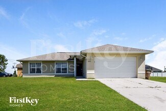 3923 E Gator Cir, Cape Coral, FL 33909
