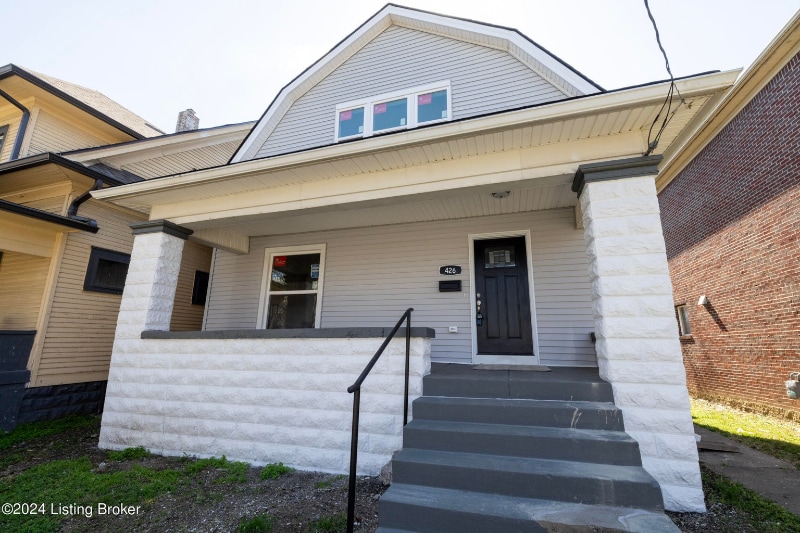 426 E Oak St, Louisville, KY 40203 - photo 1