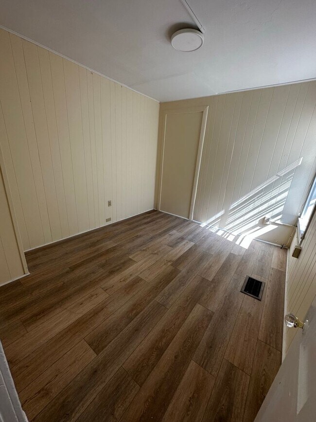 50-52-52 Howard St unit 52 Howard St, Burlington, VT 05401 - photo 5