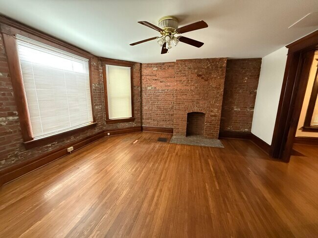 1360 S High St, Columbus, OH 43207 - photo 3