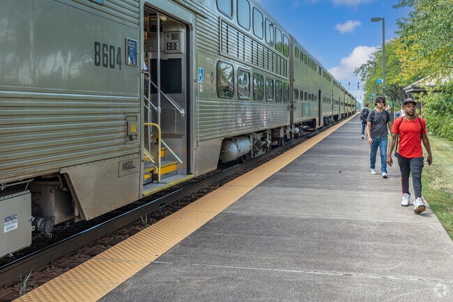 Residents can use the nearby Metra to be in downtown Chicago in only 45 minutes.
