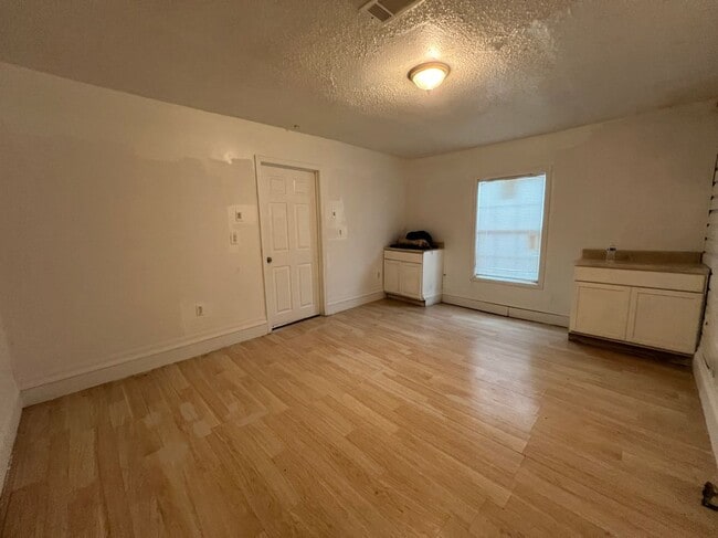 4734 Wyandotte St, Baton Rouge, LA 70805 - photo 2