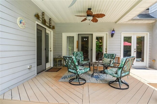 223 Windsong Ln SW, Lilburn, GA 30047 - photo 3