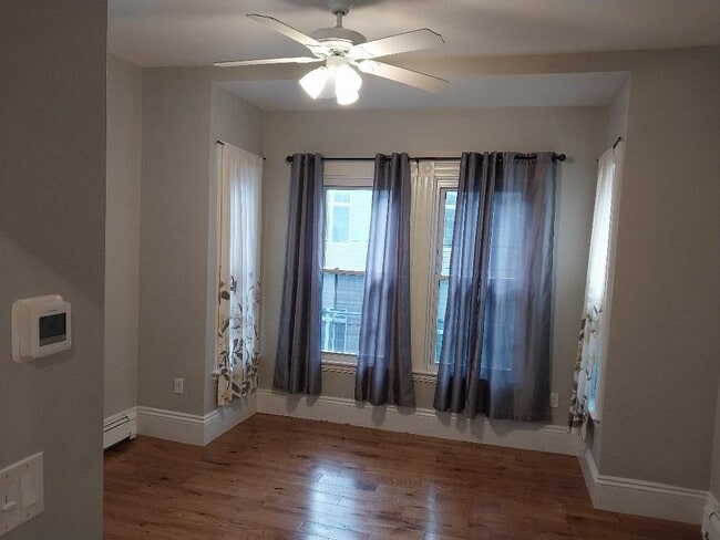 565 Salem St unit 2, Malden, MA 02148 - photo 3