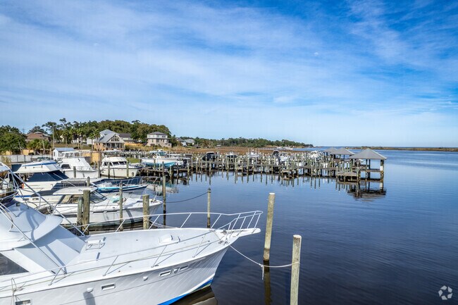 Grab a bite to eat at Pelican reef before setting sail in South Orchards.