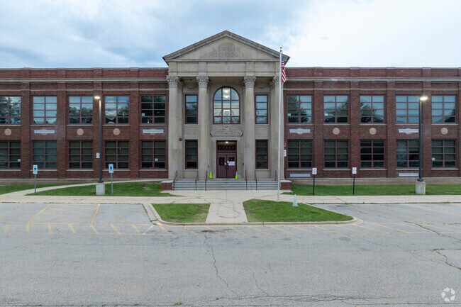 R.K. Welsh Elementary School has 435 students.