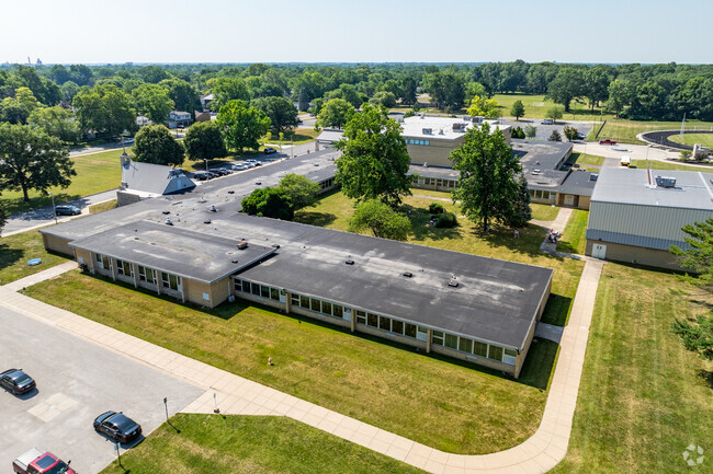 The student population of Central Catholic Jr Sr High School is 451.