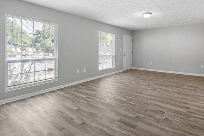 Three Bed 2.5 Bath Townhome