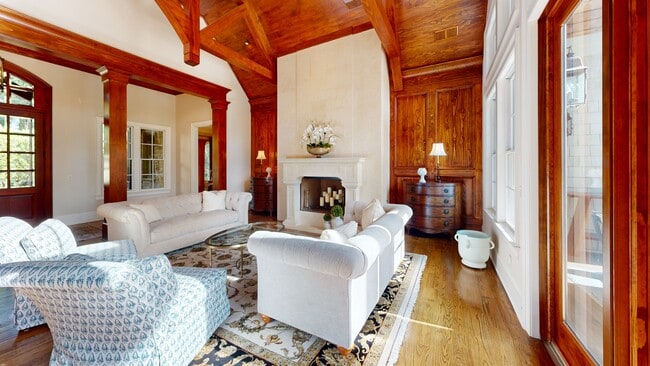 2030 Linger Longer Dr, Greensboro, GA 30642 - photo 2