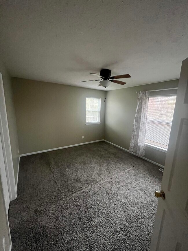 7030 S Cannon Place Ln unit Cannon Place, Rockford, MI 49341 - photo 6