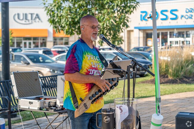 The East Peoria Farmers Market features music by local artists.