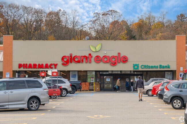 Giant Eagle is in the West View Shopping Center for convenient access to residents.