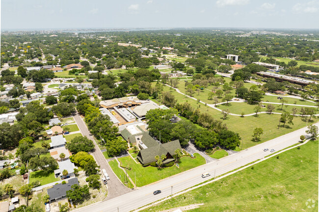 Our Savior Lutheran is located in Pinellas County.